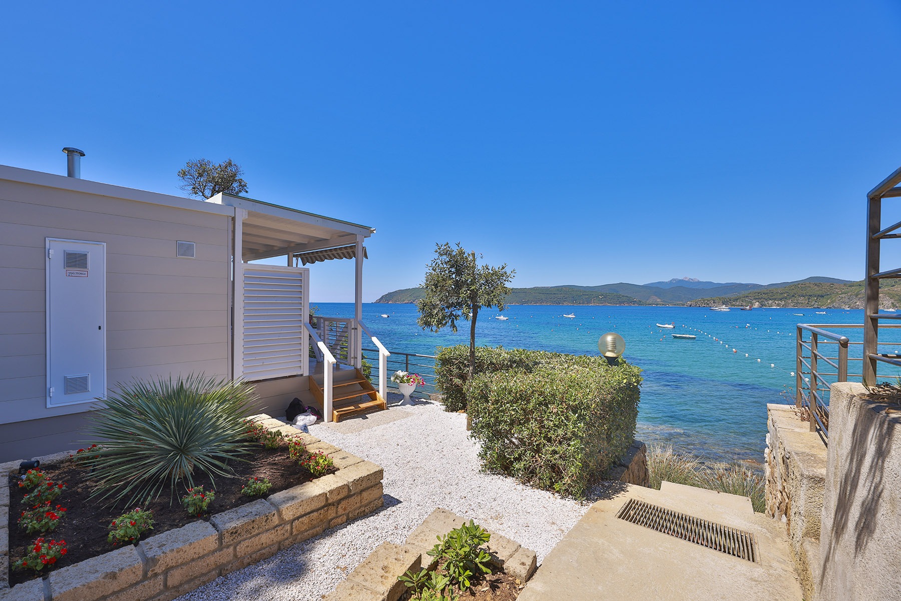 bungalow vista mare con idromassaggio